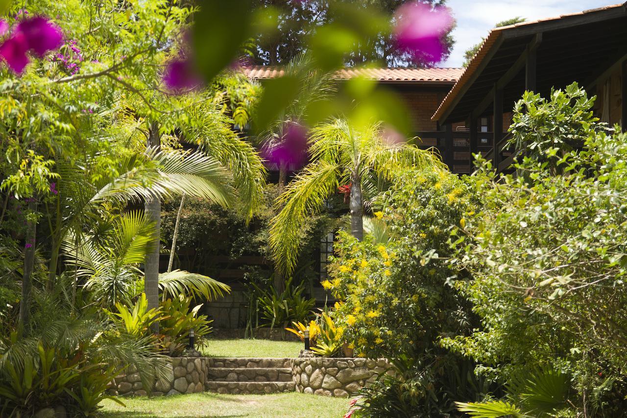 Pousada Alem Do Jardim Praia do Rosa Bagian luar foto