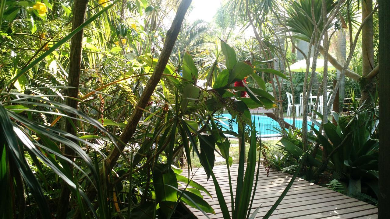 Pousada Alem Do Jardim Praia do Rosa Bagian luar foto