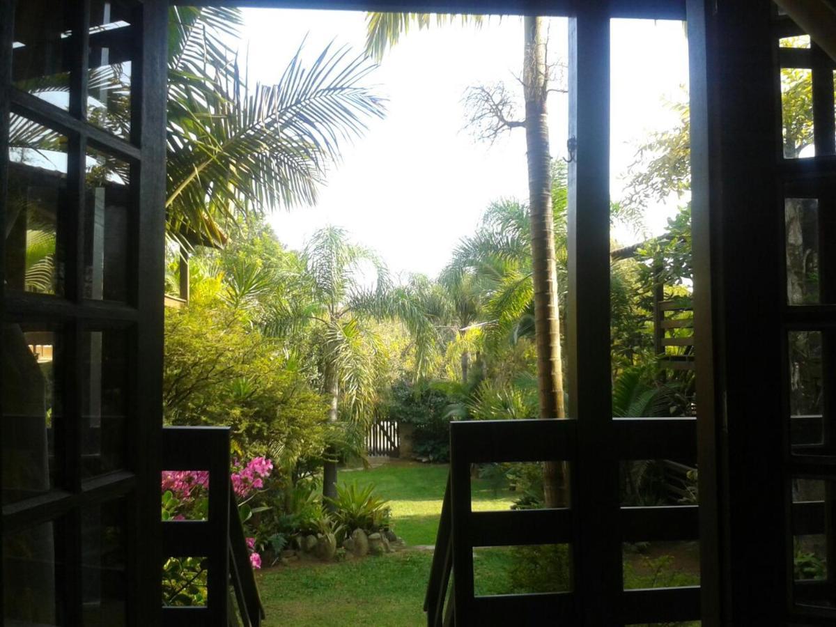 Pousada Alem Do Jardim Praia do Rosa Bagian luar foto